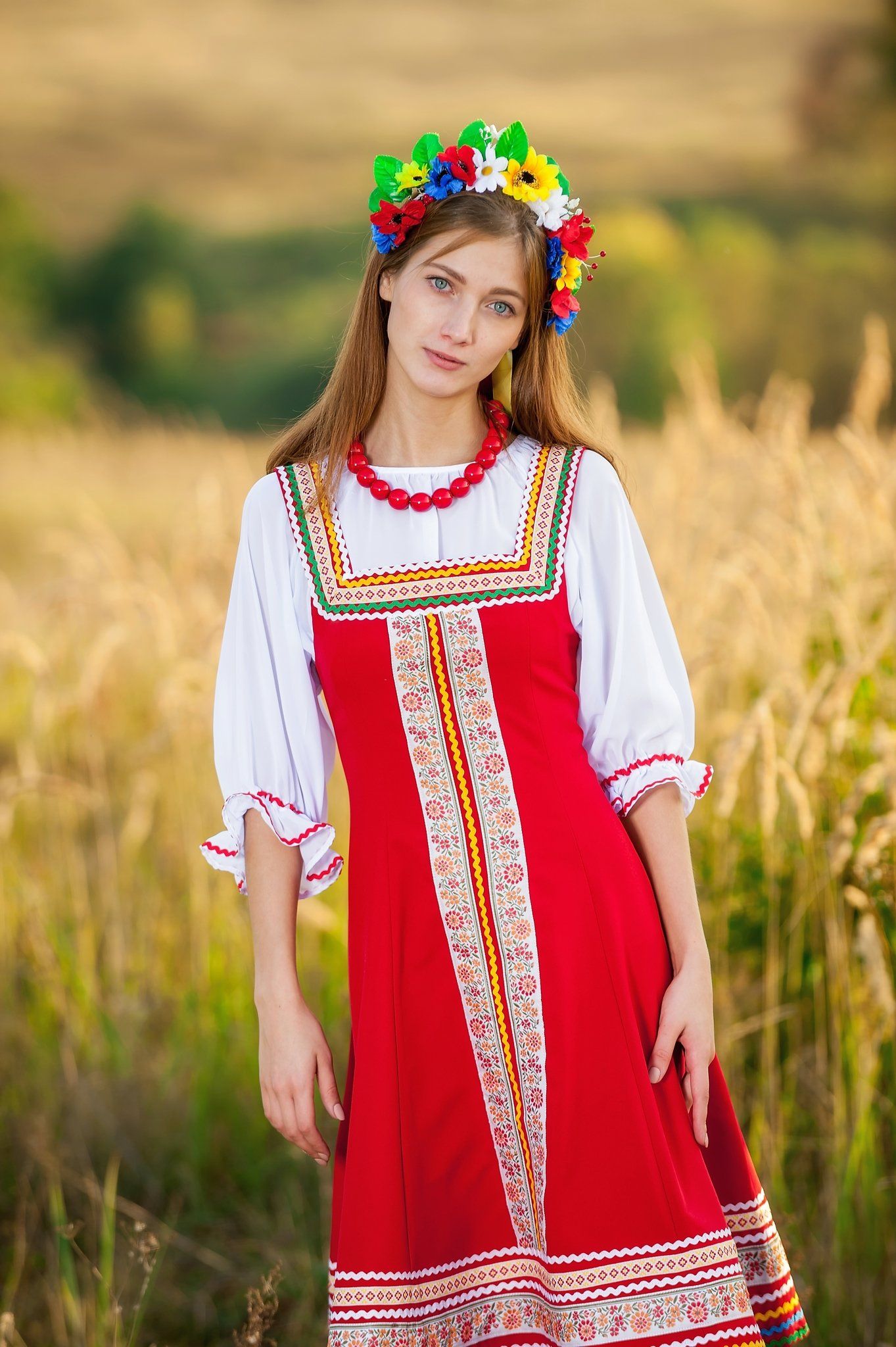 Women in Slavic costumes in Yangzhou